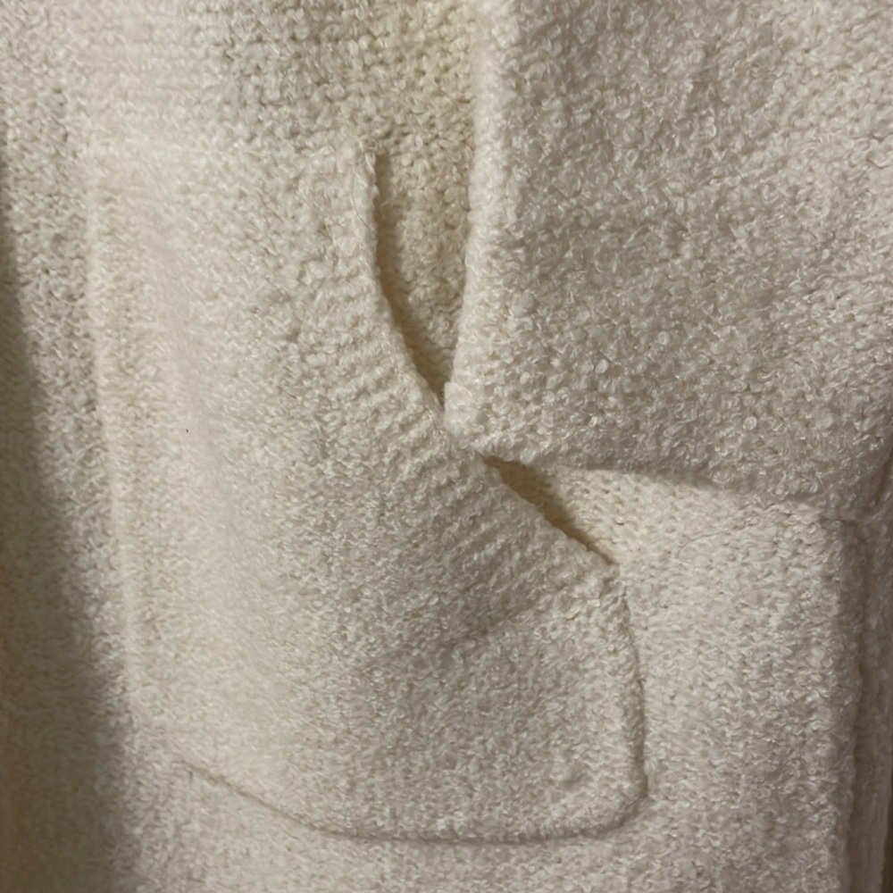 J.Jill beautiful winter white long sweater with 2 pocket ribbed detail NWT